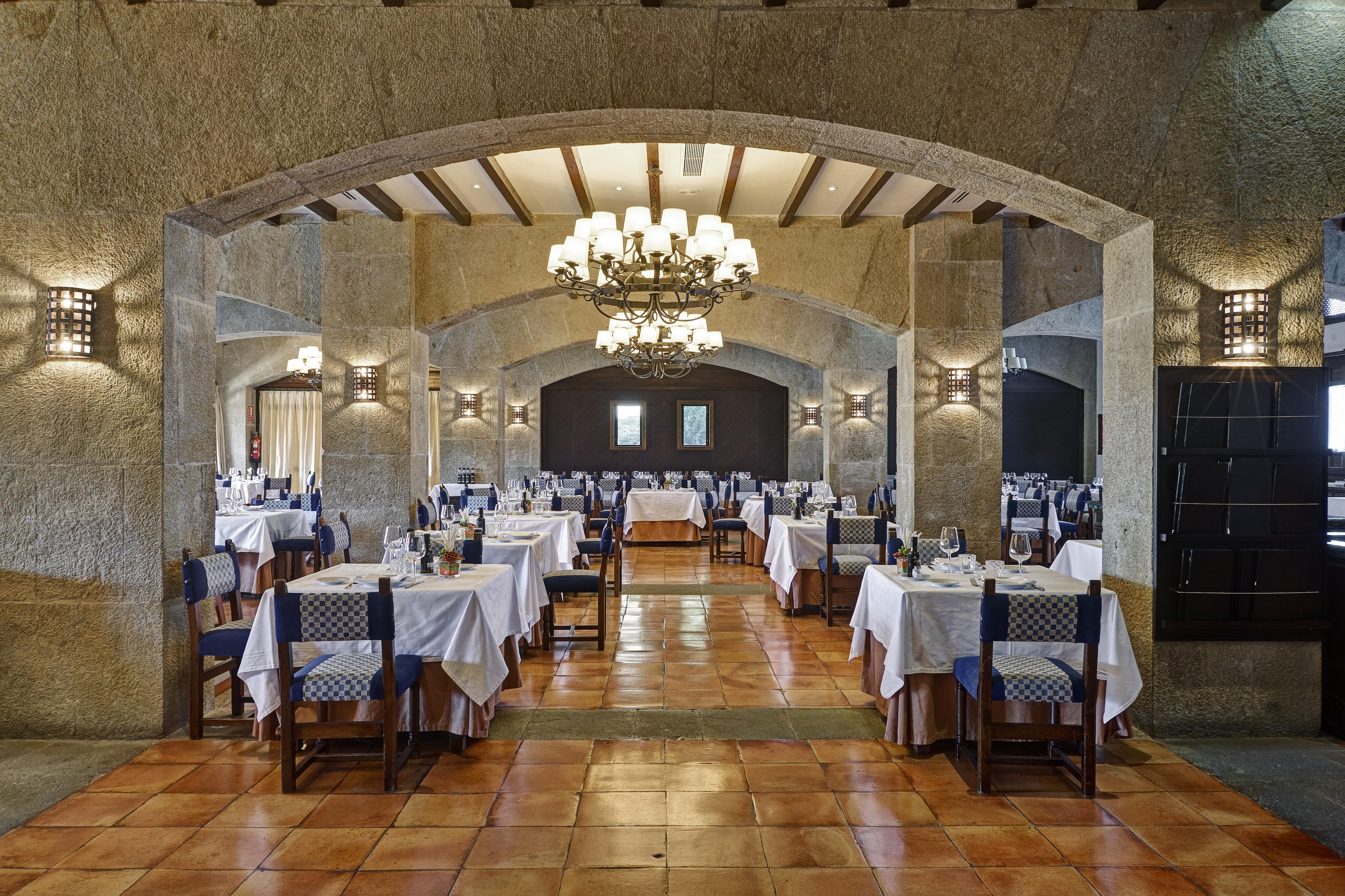 Parador De Sos Del Rey Catolico Ngoại thất bức ảnh