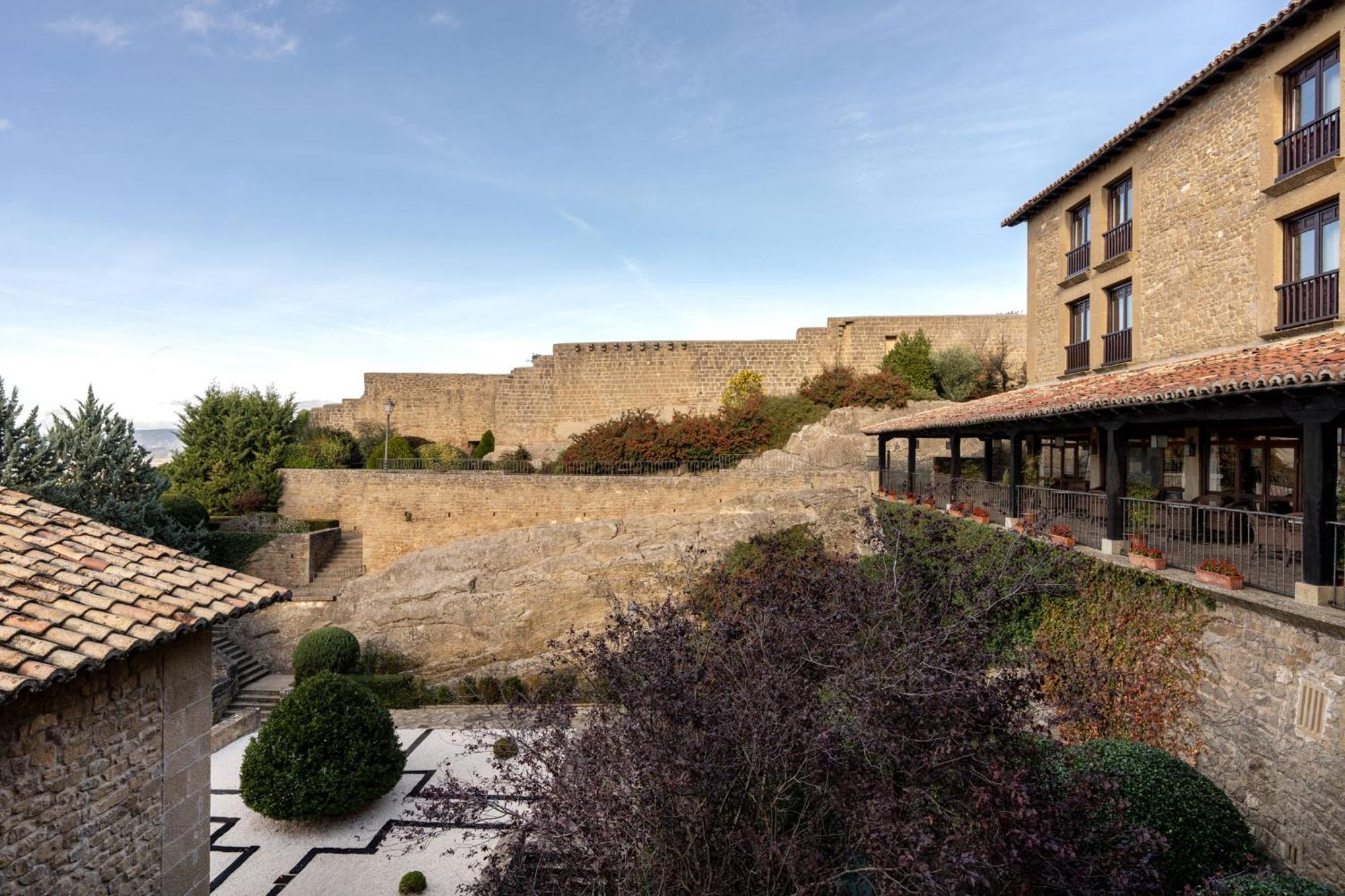 Parador De Sos Del Rey Catolico Ngoại thất bức ảnh