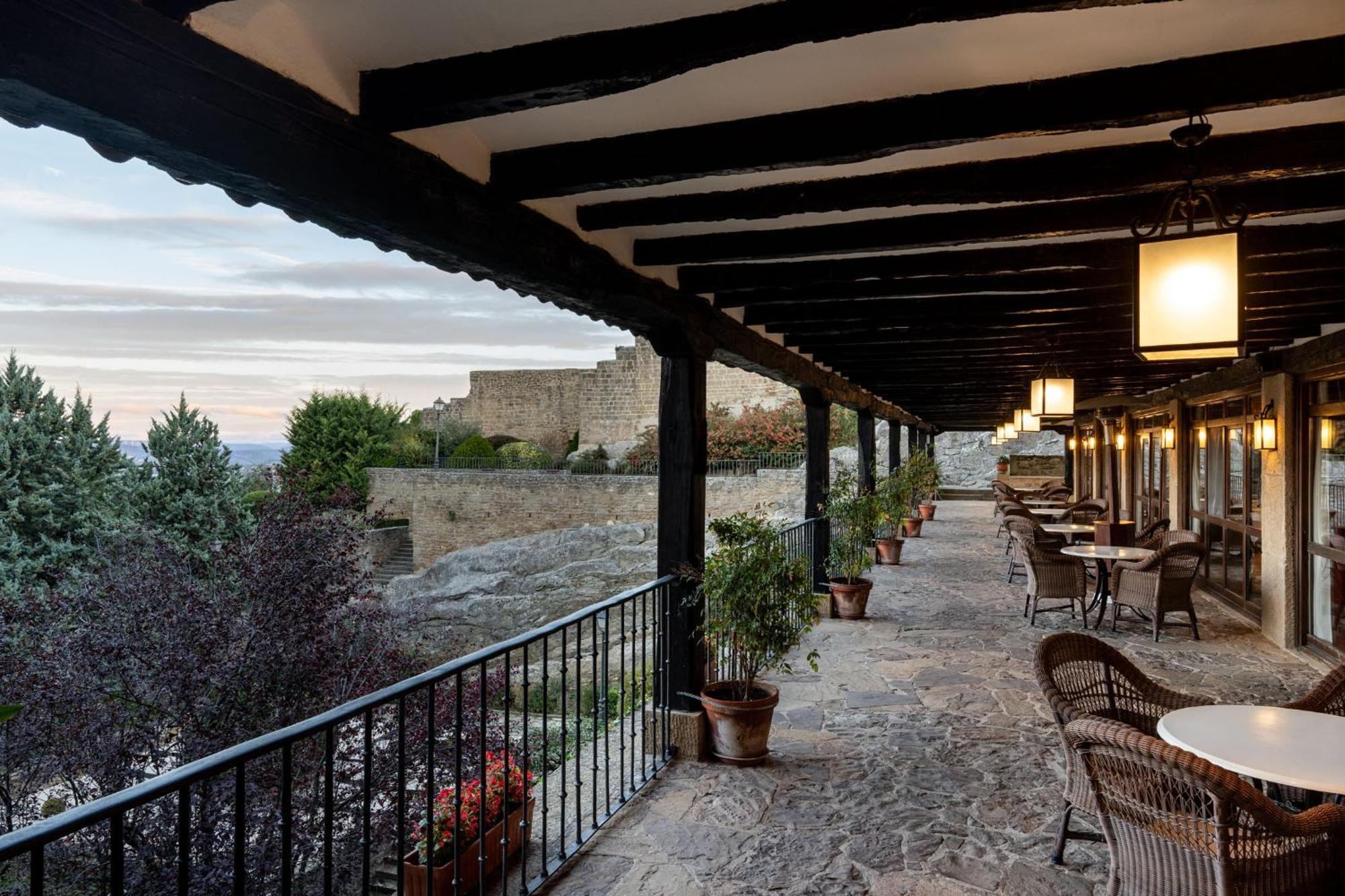 Parador De Sos Del Rey Catolico Ngoại thất bức ảnh