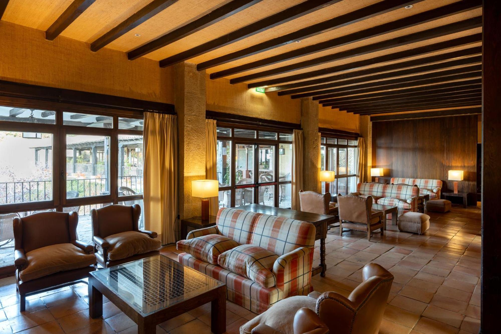 Parador De Sos Del Rey Catolico Ngoại thất bức ảnh