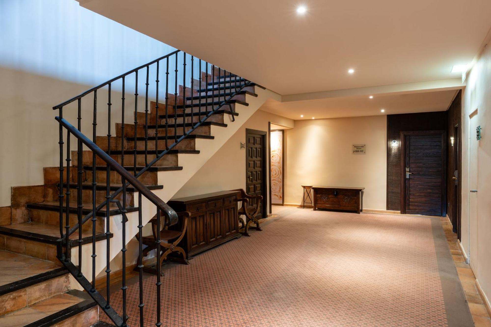 Parador De Sos Del Rey Catolico Ngoại thất bức ảnh