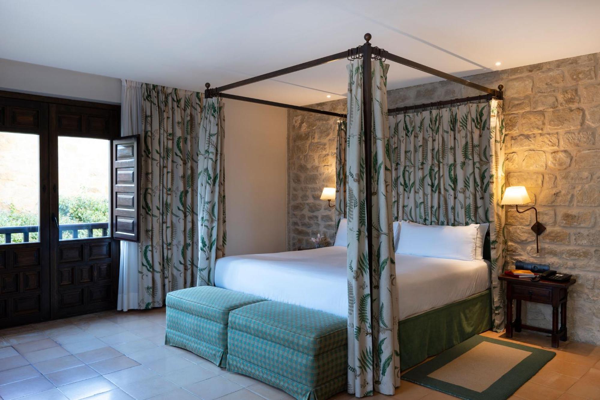 Parador De Sos Del Rey Catolico Ngoại thất bức ảnh