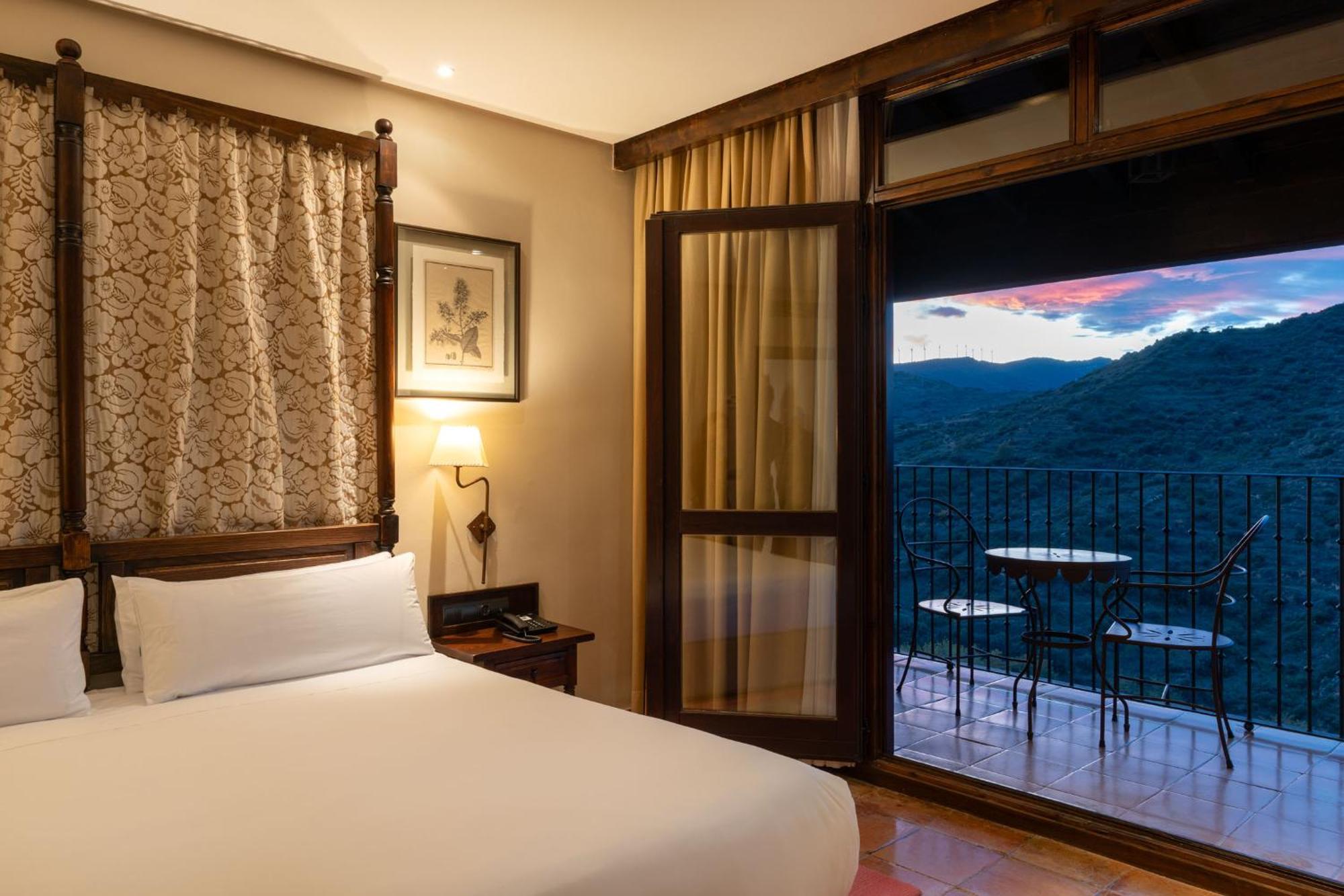 Parador De Sos Del Rey Catolico Ngoại thất bức ảnh