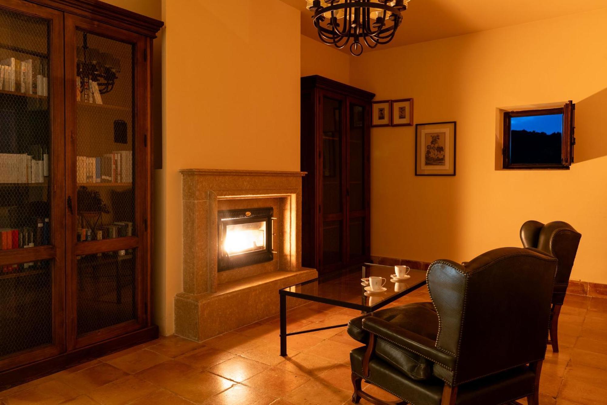 Parador De Sos Del Rey Catolico Ngoại thất bức ảnh