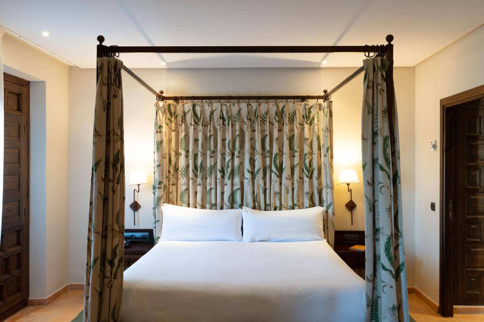 Parador De Sos Del Rey Catolico Ngoại thất bức ảnh